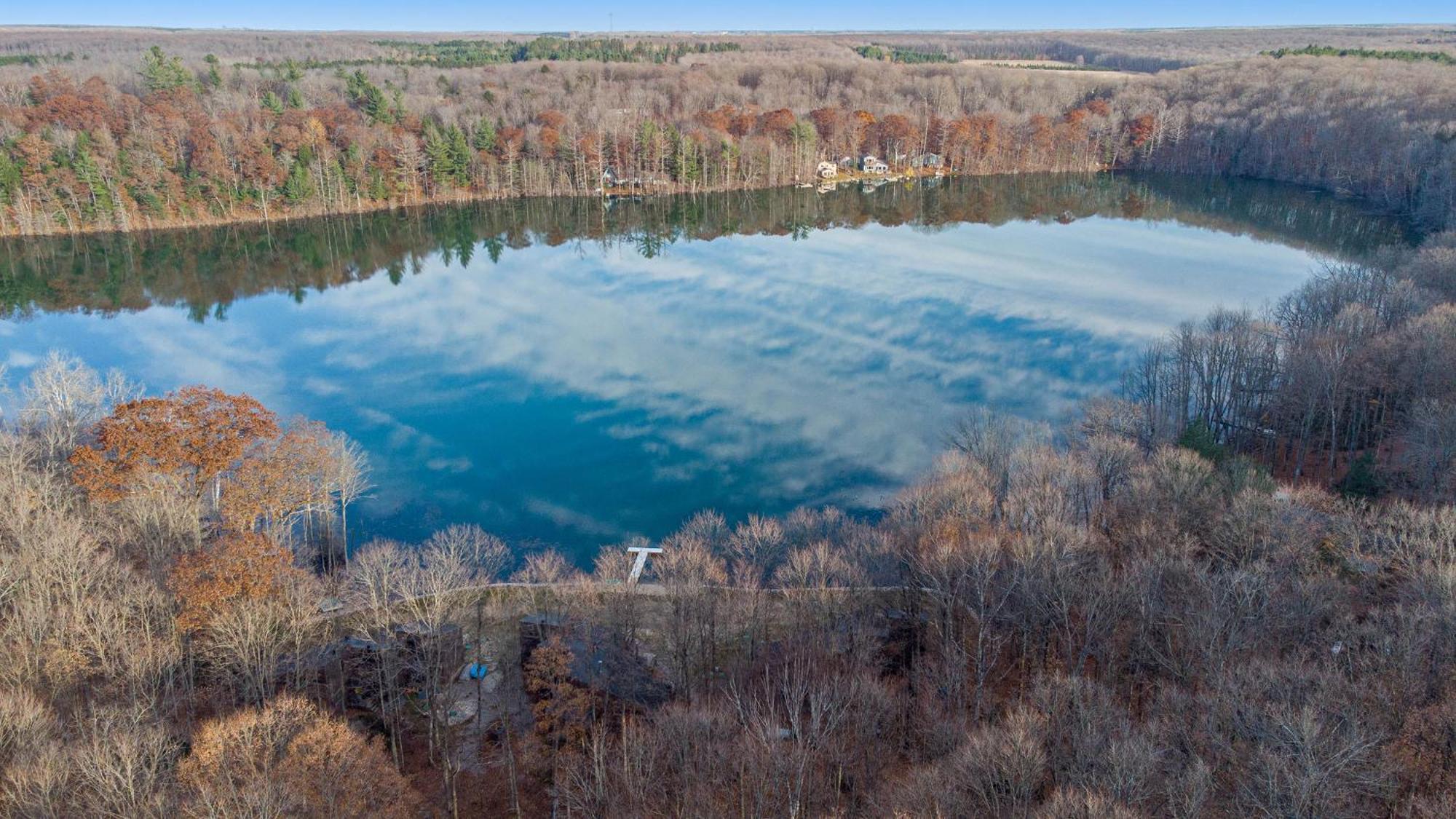 Quiet And Cozy Lakefront Home Near Mt Boyne Gaylord Eksteriør bilde